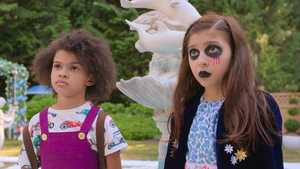 تماشا یا دانلود فیلم سینمایی آیوی و بین Ivy+Bean 2022 در ژانر اکشن با دوبله فارسی به همراه خانواده