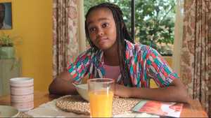 دانلود فیلم بسیار خنده دار آیوی و بین قسمت اول Ivy+Bean 2022 با دوبله فارسی کامل و کیفیت بالا