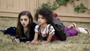 دانلود فیلم بسیار خنده دار آیوی و بین قسمت 2 با دوبله فارسی کامل و کیفیت بالا