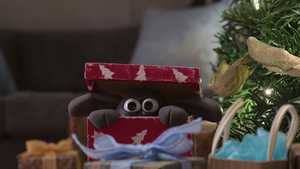 تماشای آنلاین انیمیشن بره ناقلا : پرواز قبل از کریسمس Shaun the Sheep : The Flight Before Christmas 2021 همراه با دوبله فارسی